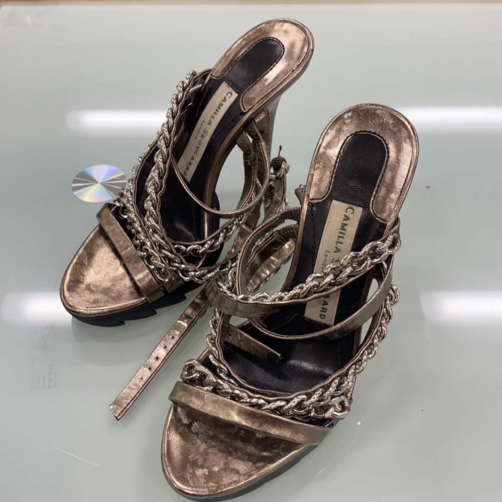 Camilla skovgard chain heels